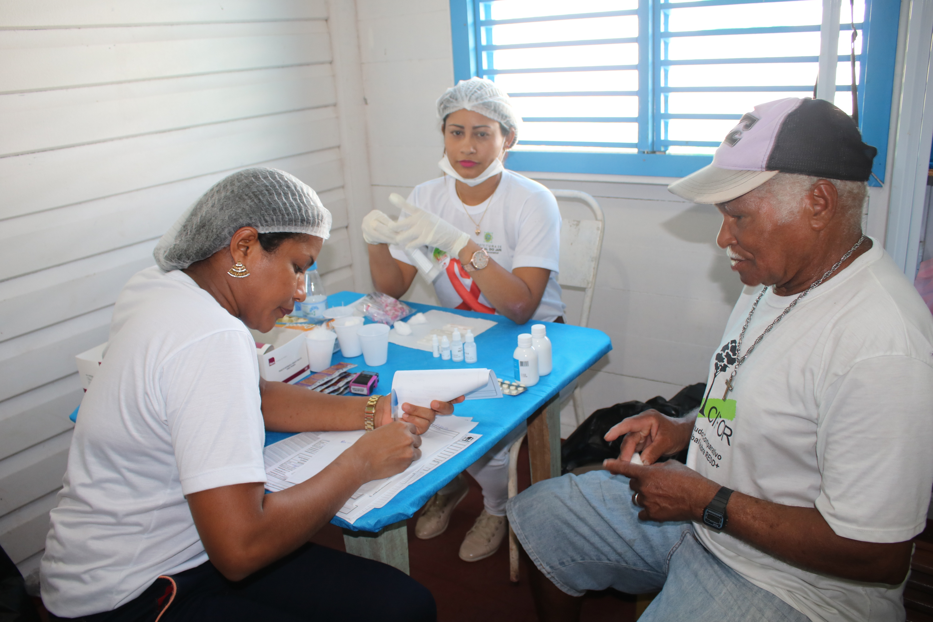 Prefeitura de Laranjal do Jari realiza ação itinerante na Comunidade de Santo Antônio da Cachoeira.